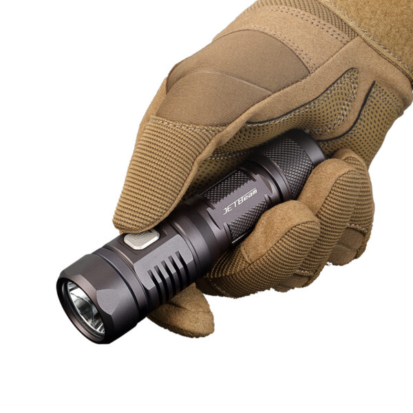 1200 lumen flashlight